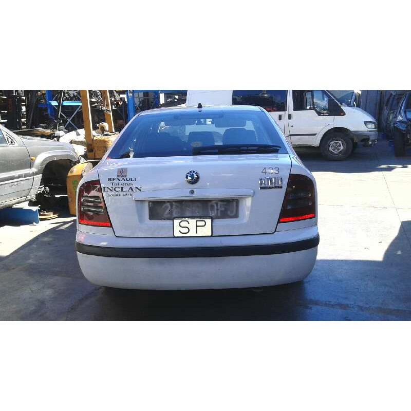 skoda octavia combi (1u5) del año 2005