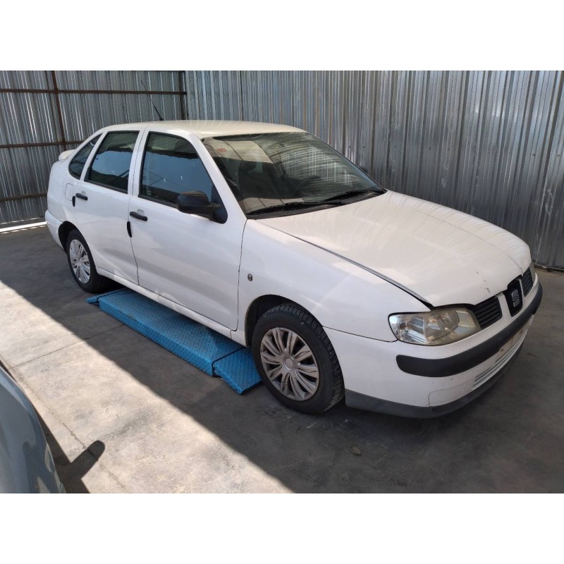 seat cordoba berlina (6k2) del año 2001