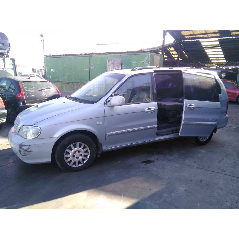kia carnival ii del año 2002