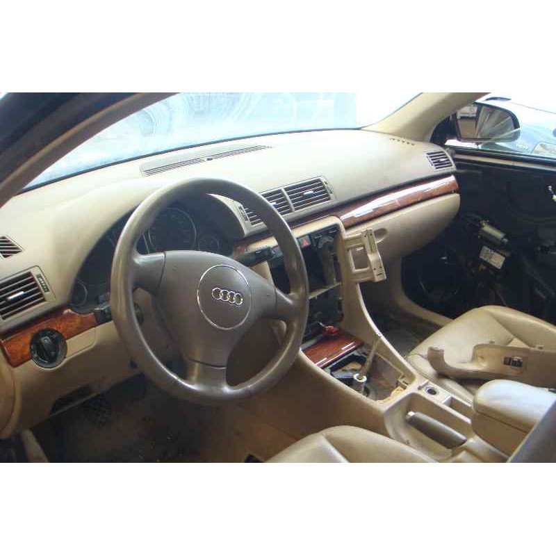 audi a4 berlina (8e) del año 2001