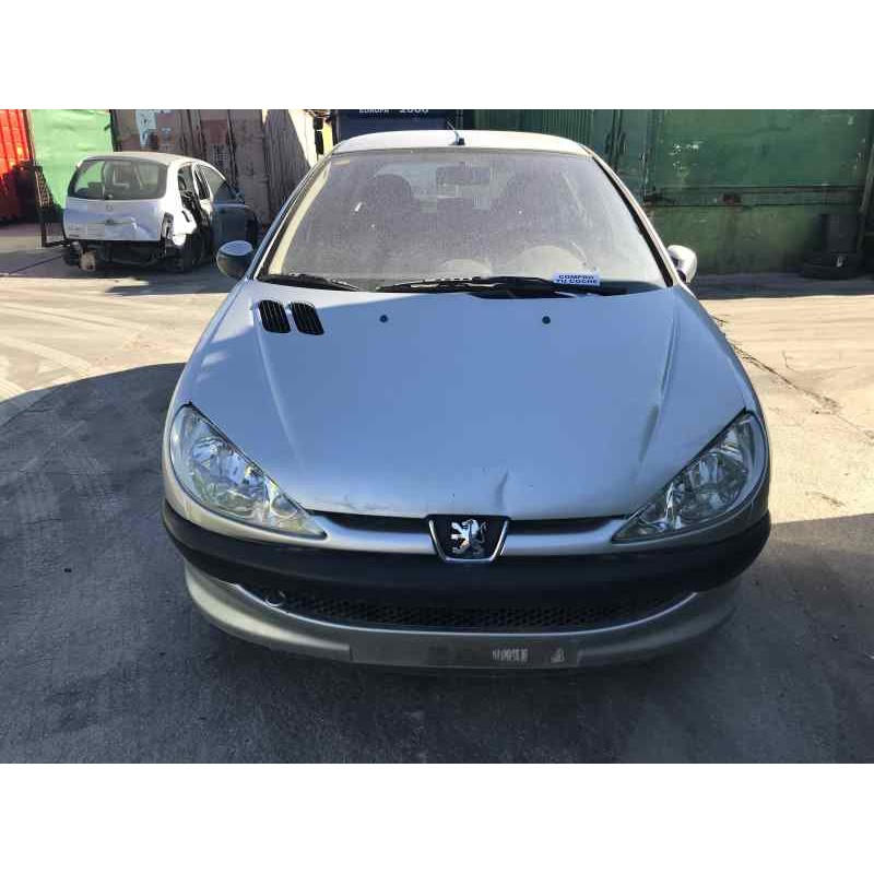 peugeot 206 berlina del año 2004