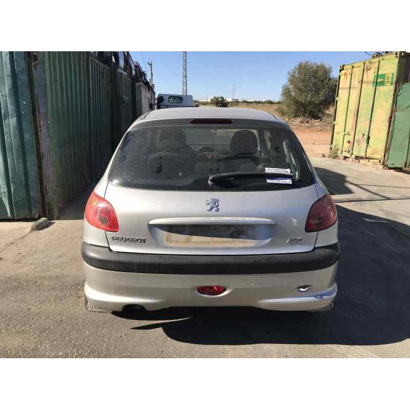 peugeot 206 berlina del año 2004