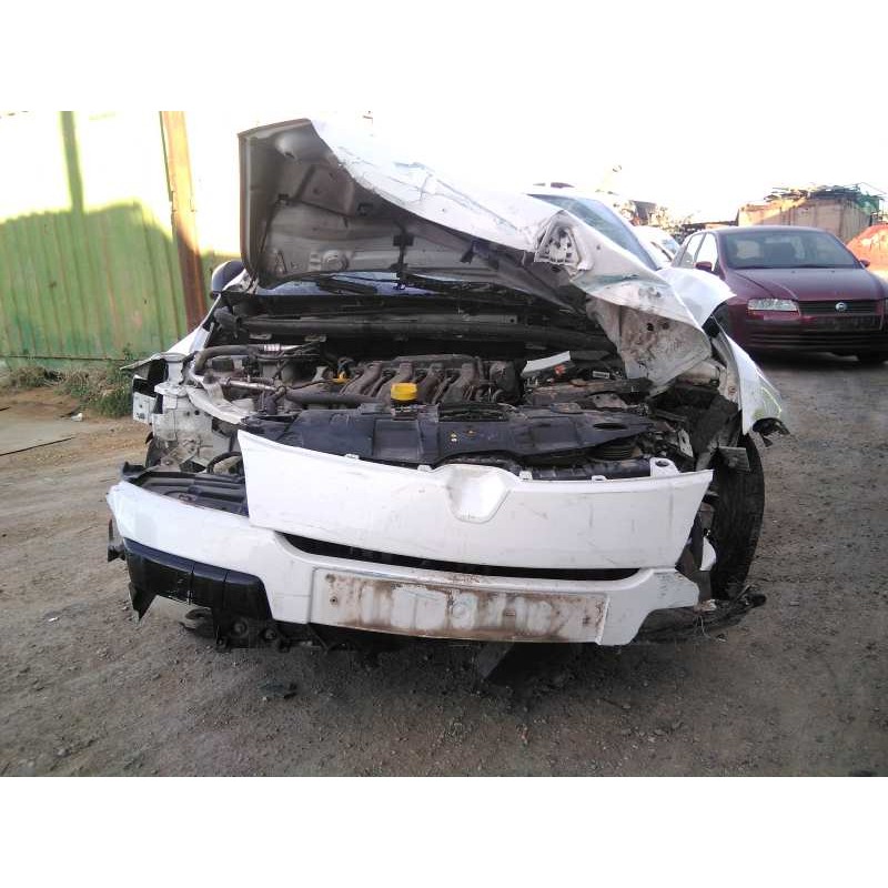 renault megane iii berlina 5 p del año 2011