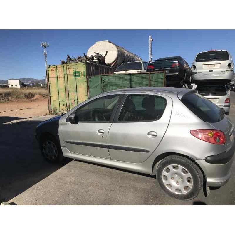 peugeot 206 berlina del año 2004