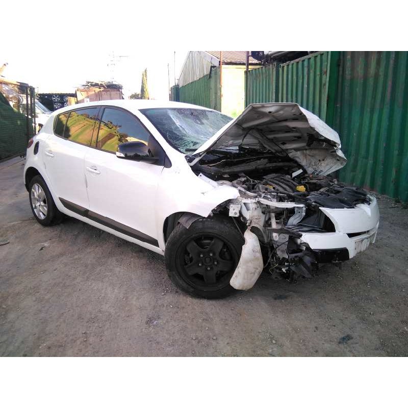 renault megane iii berlina 5 p del año 2011
