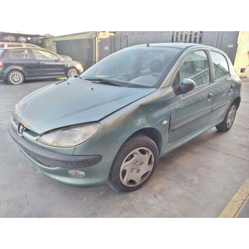 peugeot 206 berlina del año 2000