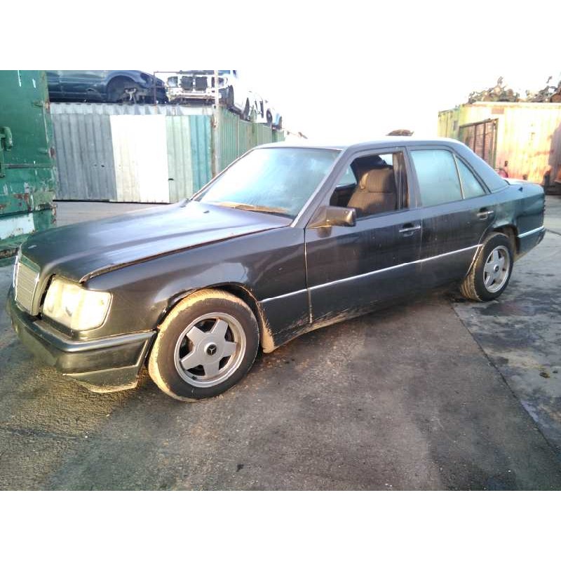 mercedes-benz clase e (w124) berlina del año 1990