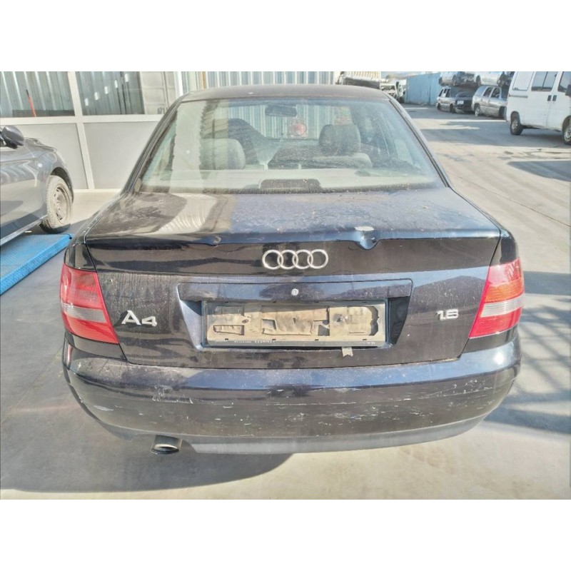 audi a4 berlina (b5) del año 2000