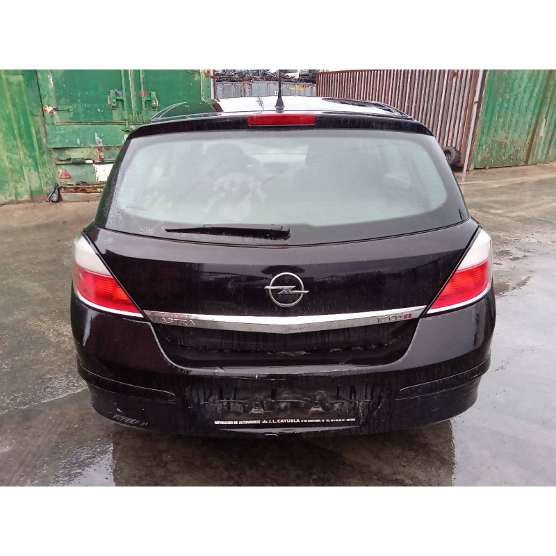 opel astra h berlina del año 2005