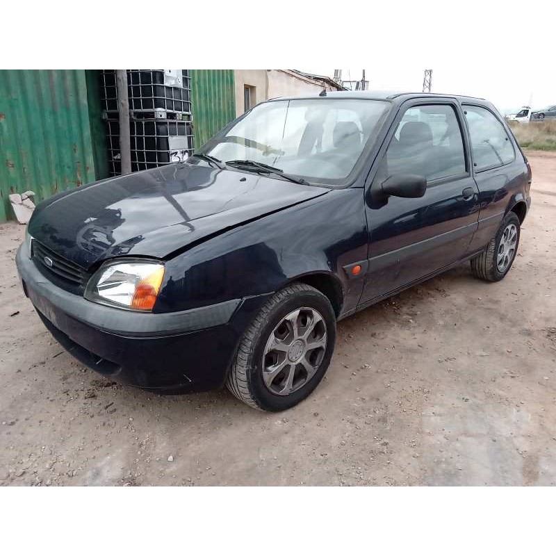 ford fiesta berlina (dx) del año 2000