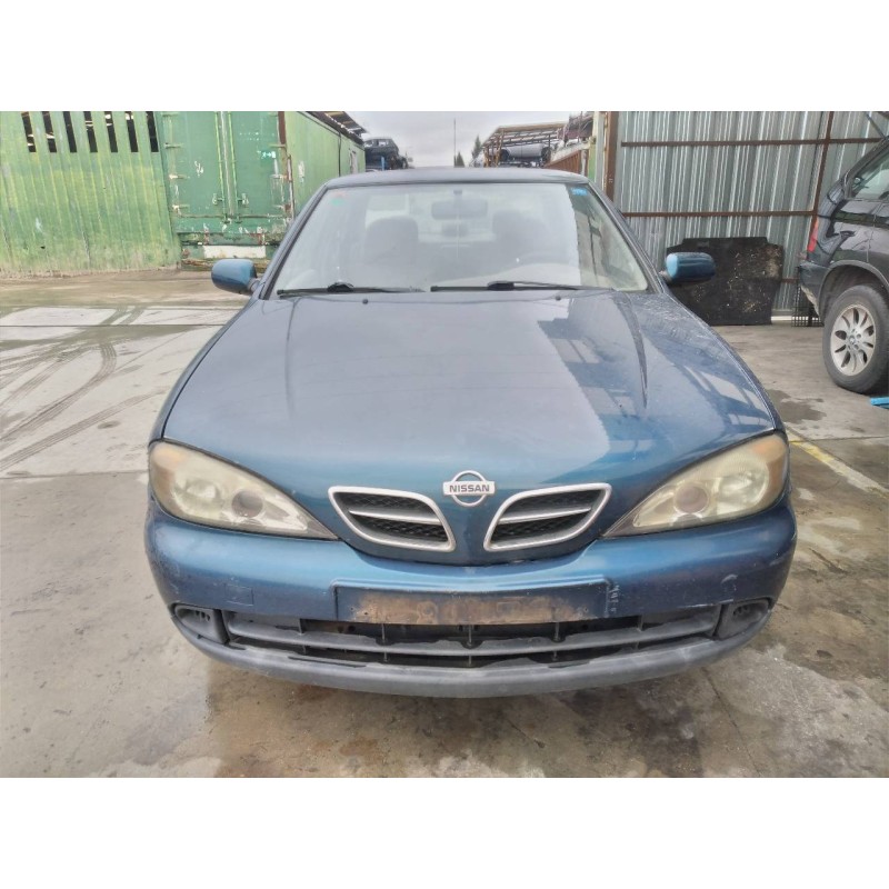 nissan primera berlina (p11) del año 2000