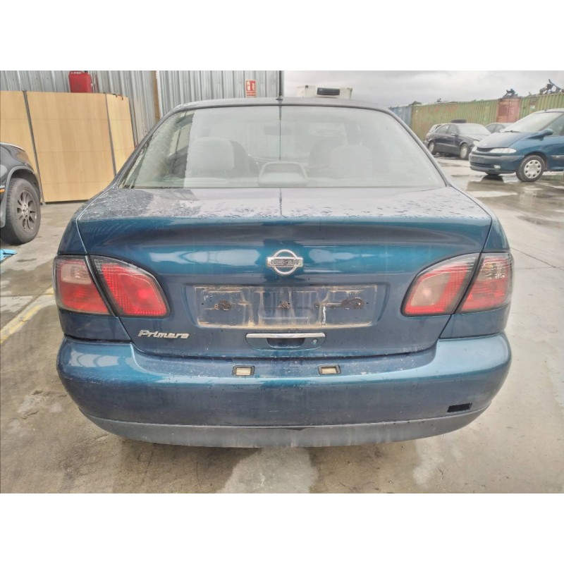 nissan primera berlina (p11) del año 2000