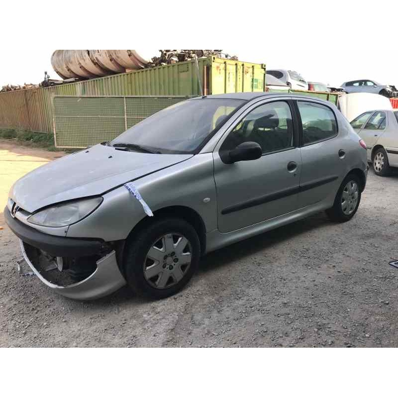peugeot 206 berlina del año 2002