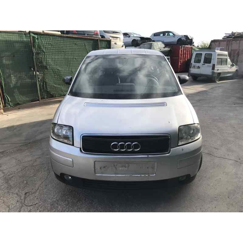 audi a2 (8z) del año 2004