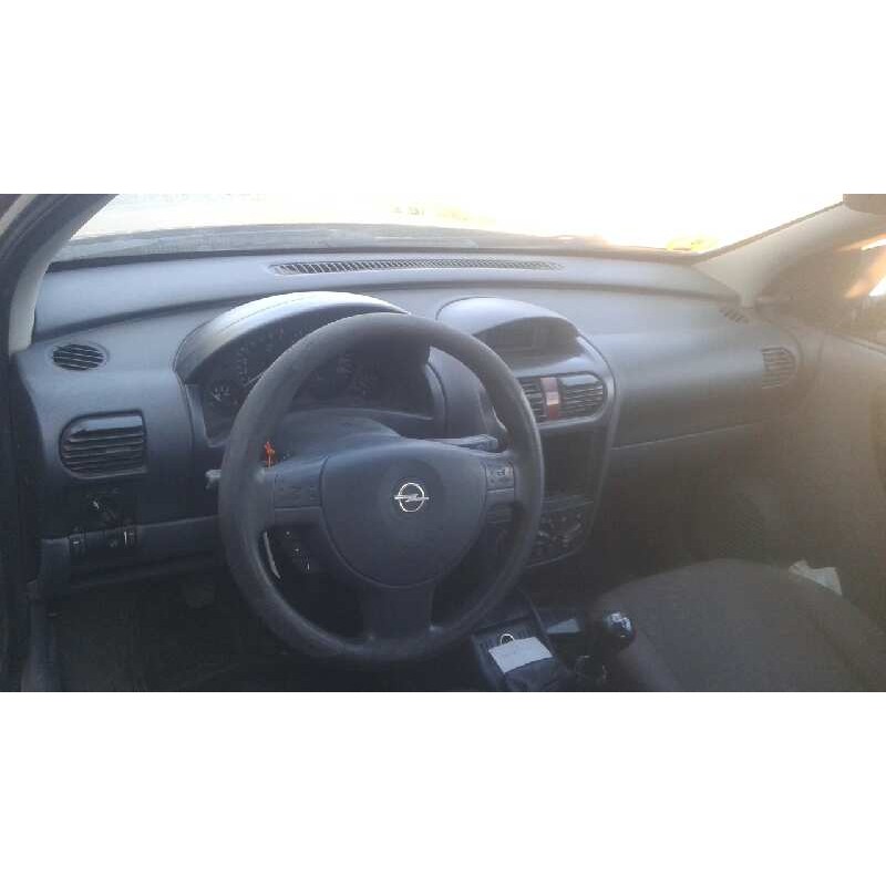 opel corsa c del año 2002