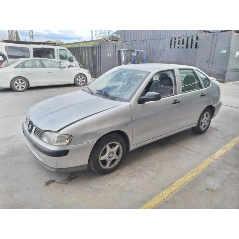 seat cordoba berlina (6k2) del año 2001