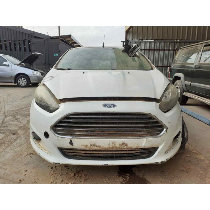 ford fiesta (ccn) del año 2013