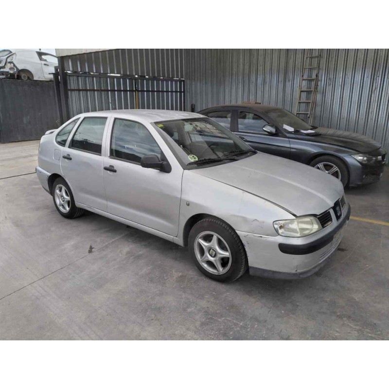seat cordoba berlina (6k2) del año 2001