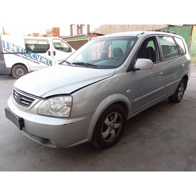 kia carens del año 2004