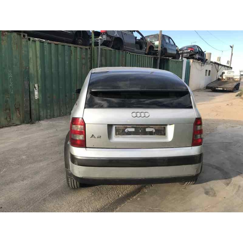 audi a2 (8z) del año 2004