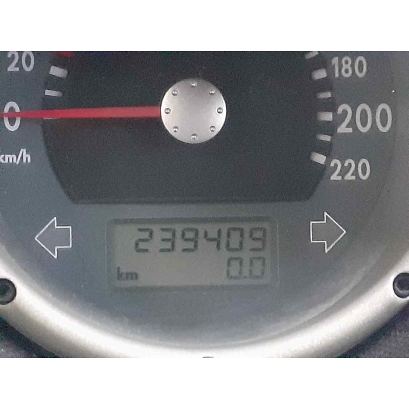 volkswagen polo berlina (6n2) del año 2001