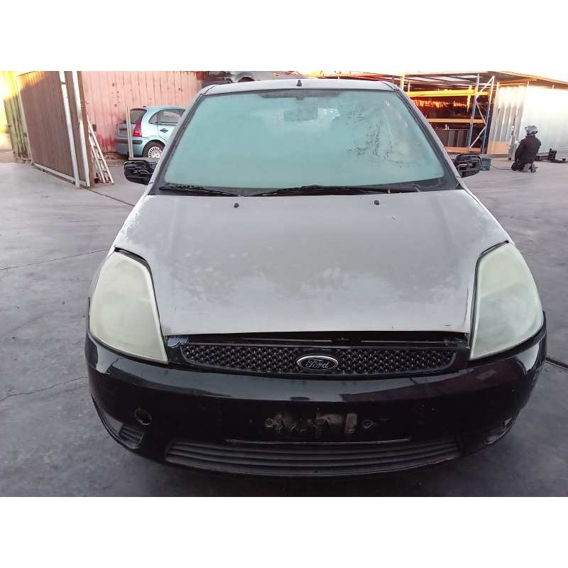 ford fiesta (cbk) del año 2004