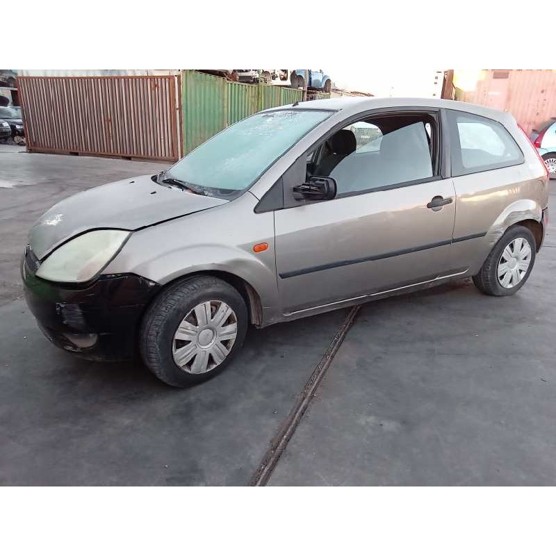ford fiesta (cbk) del año 2004