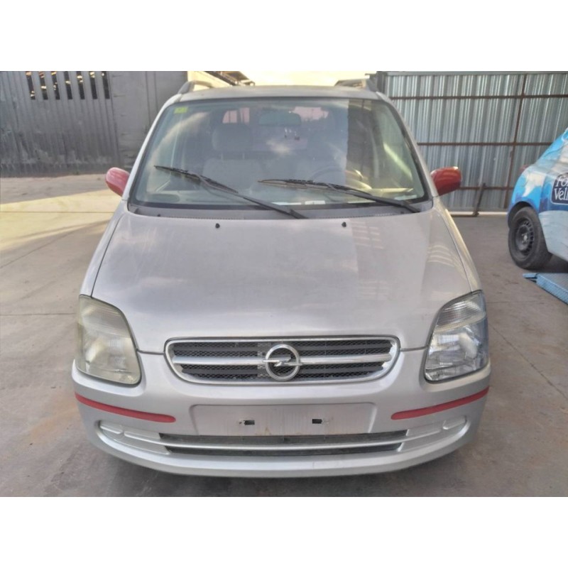 opel agila del año 2002