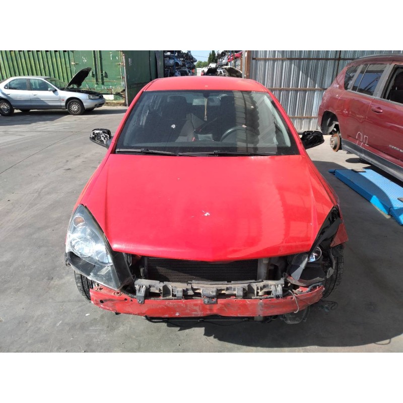 opel astra h berlina del año 2004