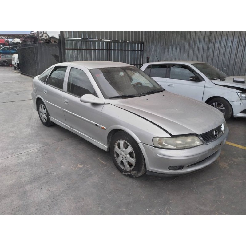 opel vectra b berlina del año 2001