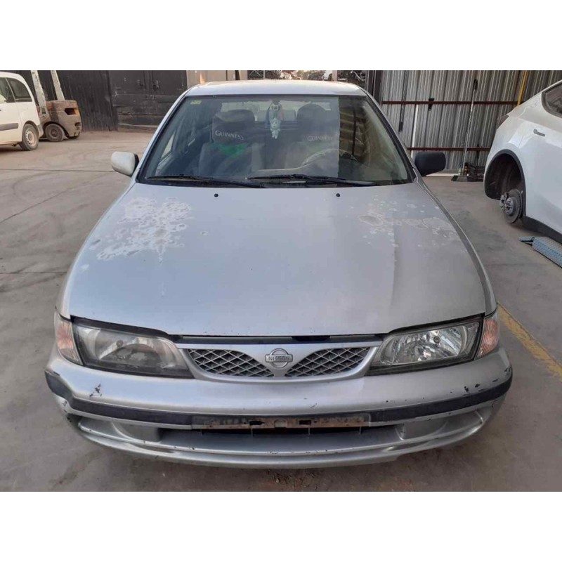 nissan almera (n15) del año 1999