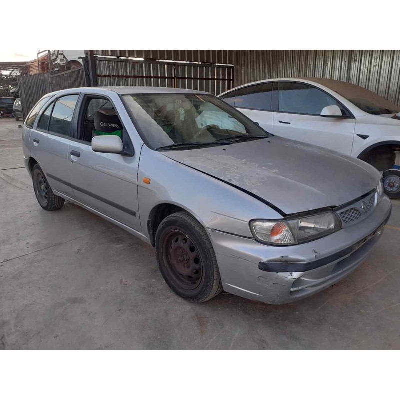 nissan almera (n15) del año 1999