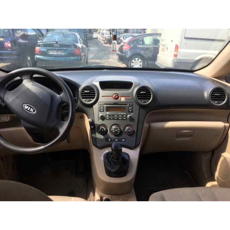 kia carens (un) del año 2008