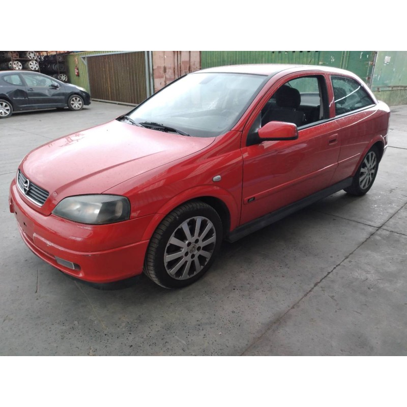 opel astra g berlina del año 2004