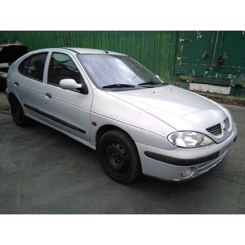 renault megane i fase 2 berlina (ba0) del año 2001