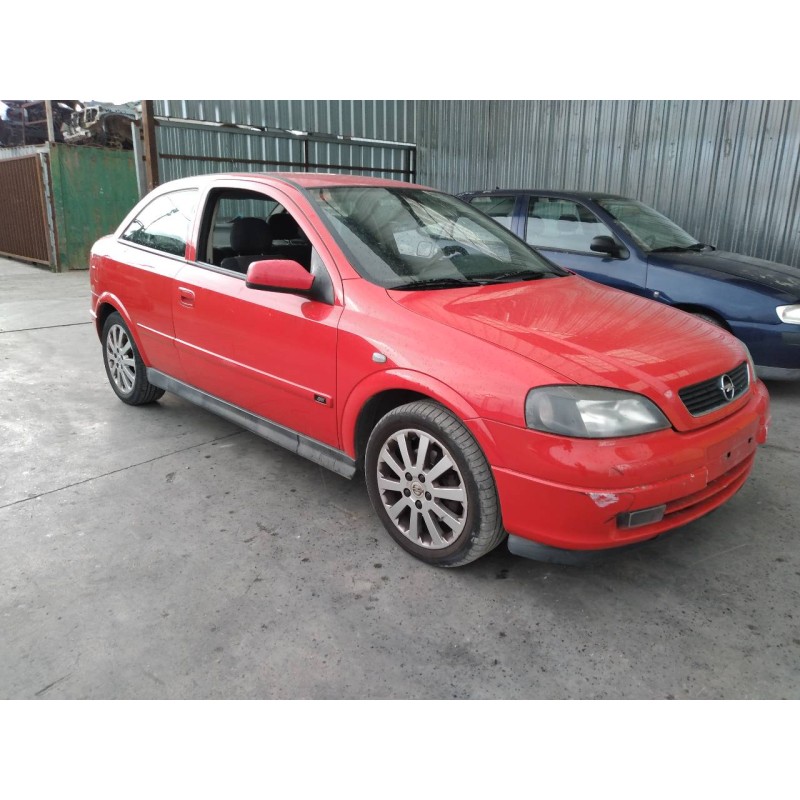opel astra g berlina del año 2004