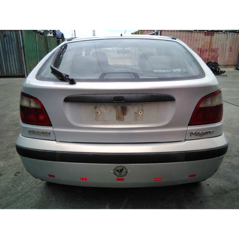 renault megane i fase 2 berlina (ba0) del año 2001