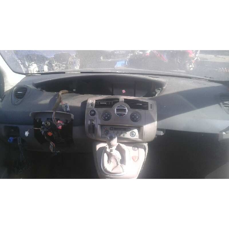 renault scenic ii del año 2004