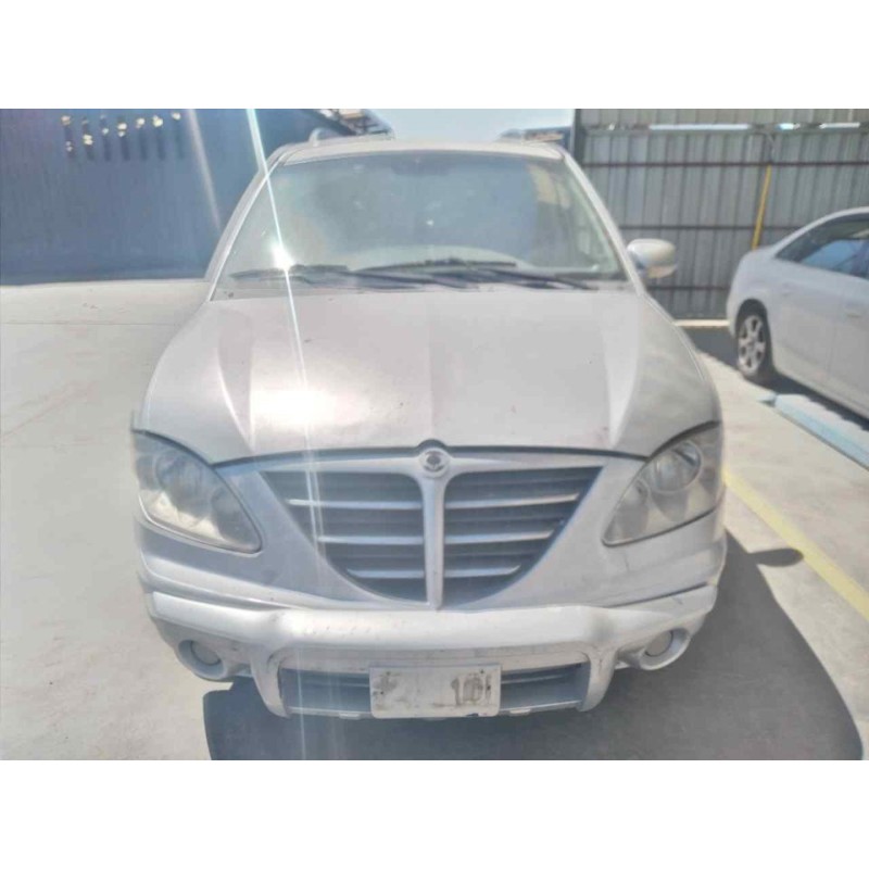 ssangyong rodius del año 2005