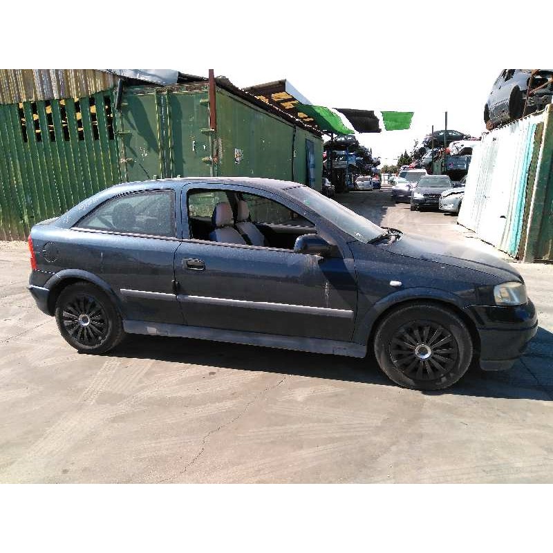 opel astra g berlina del año 2001