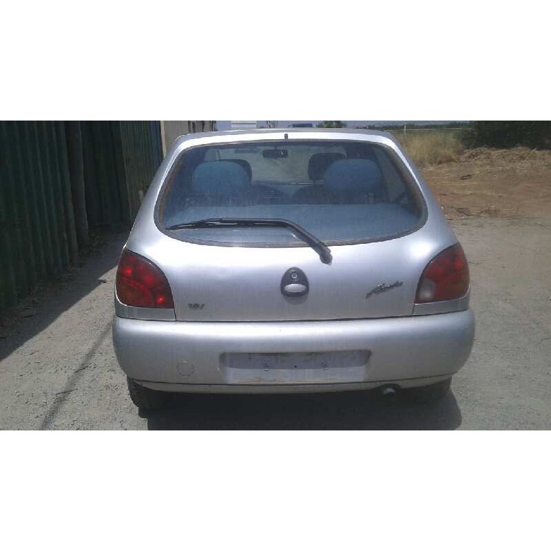 ford fiesta berlina del año 1997