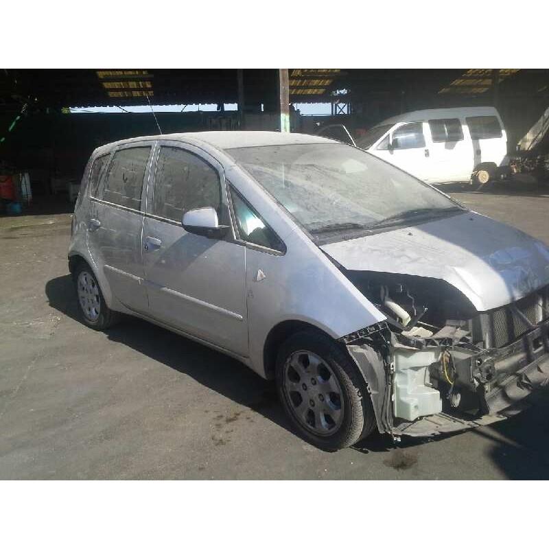 mitsubishi colt berlina 5 (z30a) del año 2005