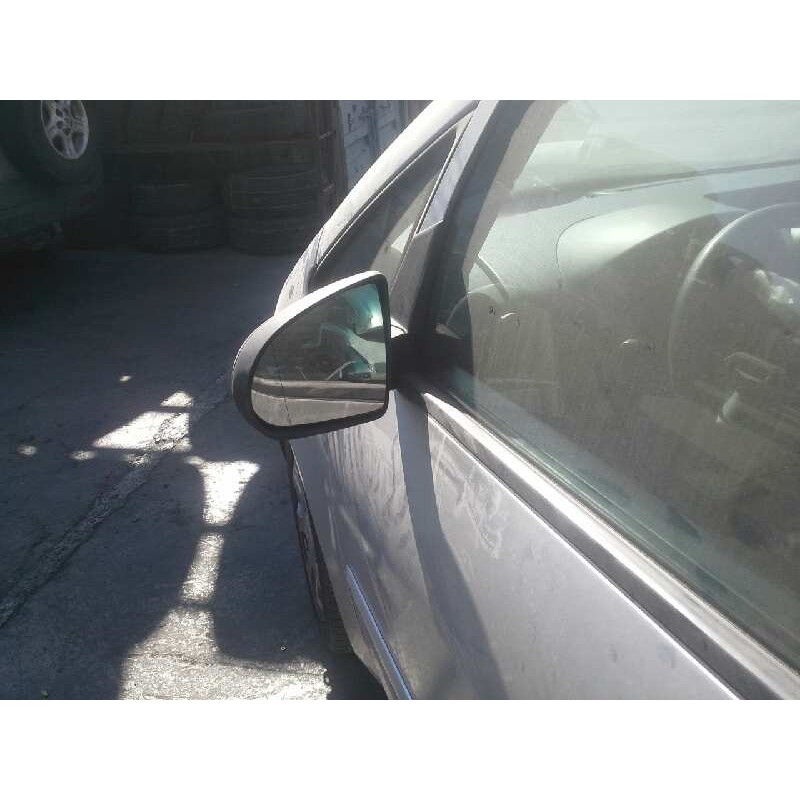 mitsubishi colt berlina 5 (z30a) del año 2005
