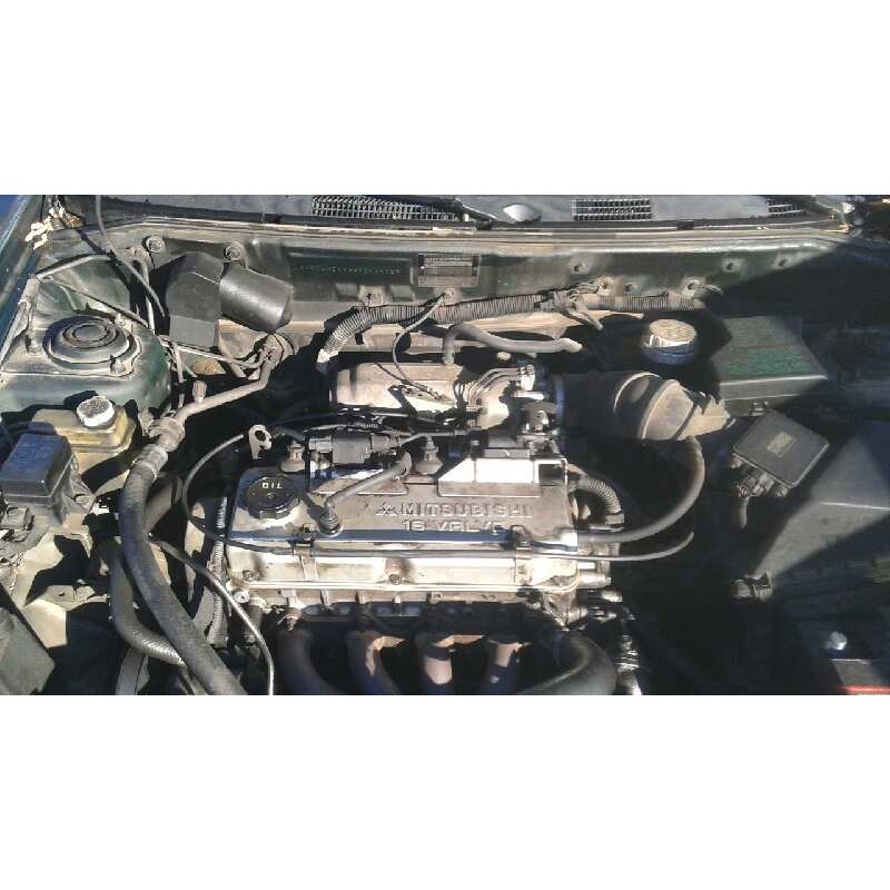 mitsubishi carisma berlina 4 (da0) del año 1997