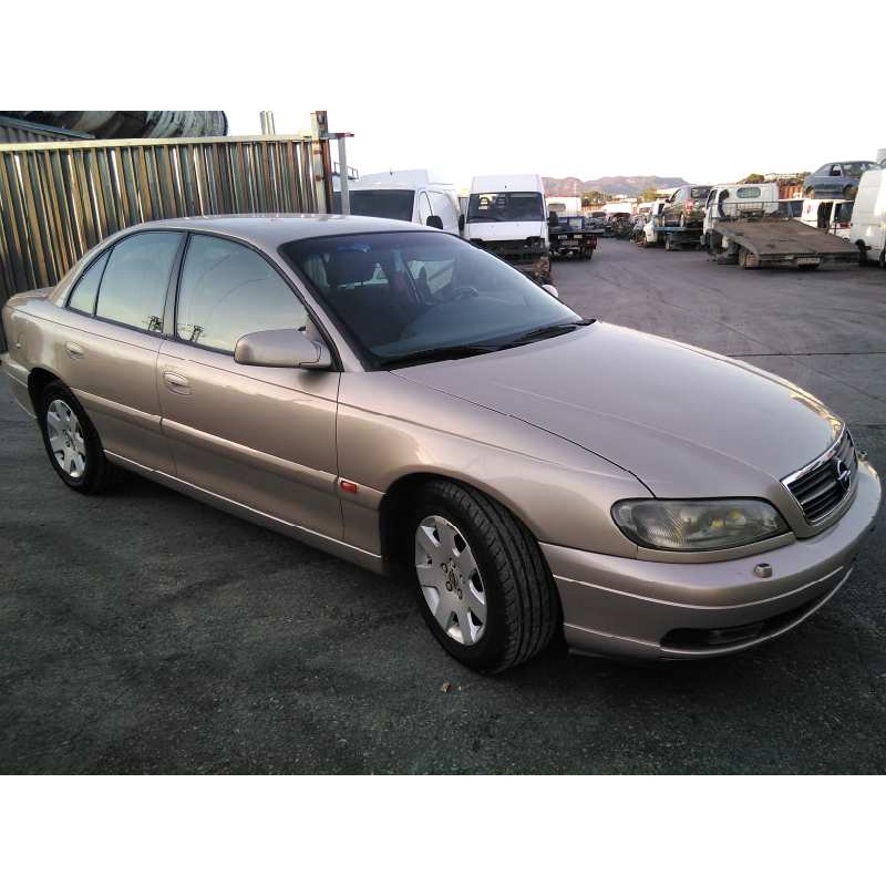 opel omega b del año 2000