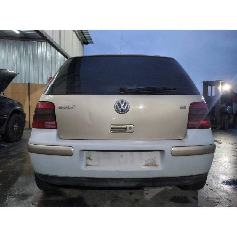volkswagen golf iv berlina (1j1) del año 2001