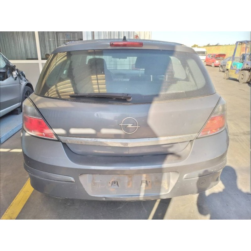 opel astra h berlina del año 2007