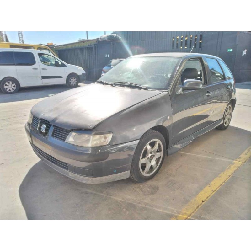 seat ibiza (6k1) del año 2001