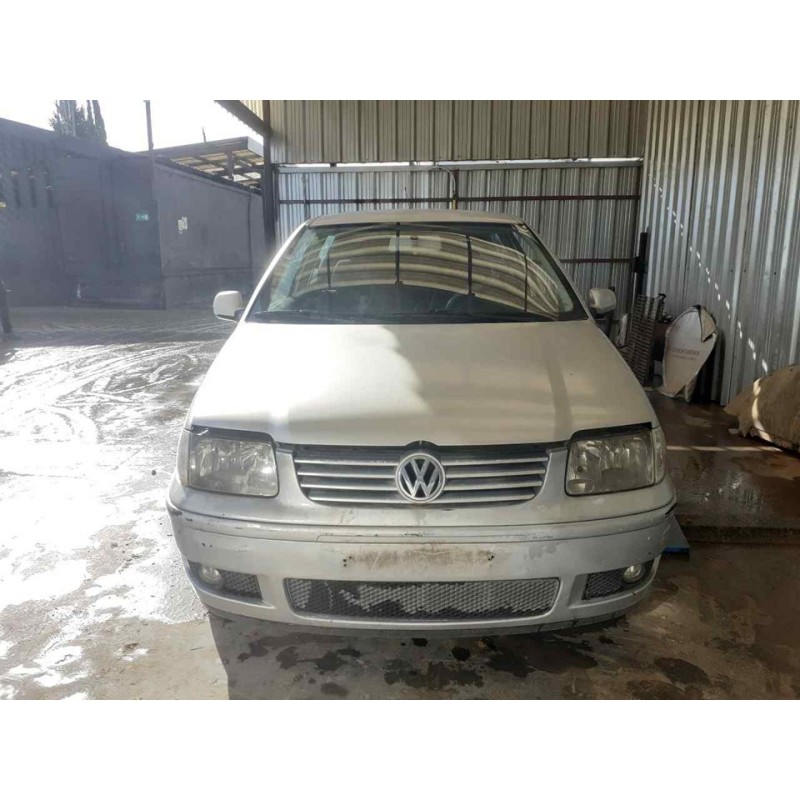 volkswagen polo berlina (6n2) del año 2001