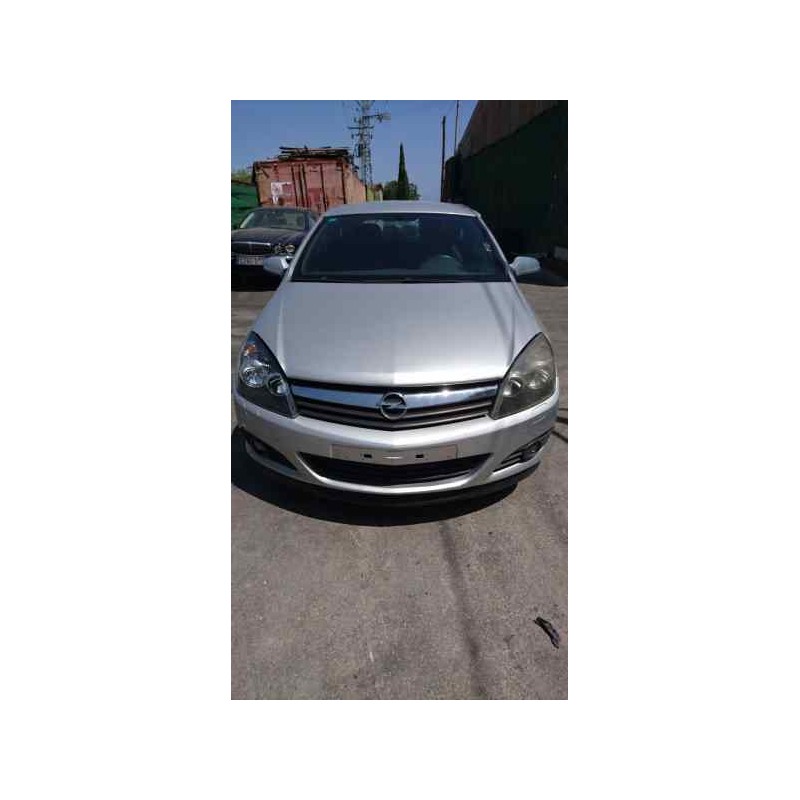 opel astra gtc del año 2005